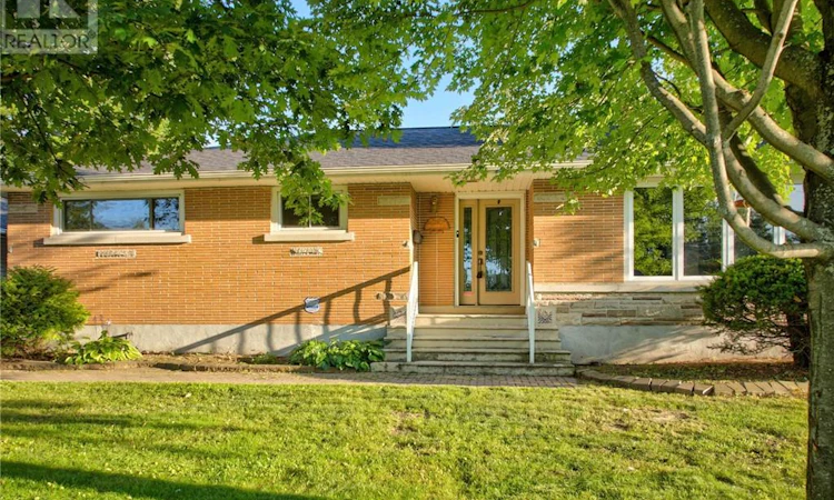 1397 Hawthorne Drive