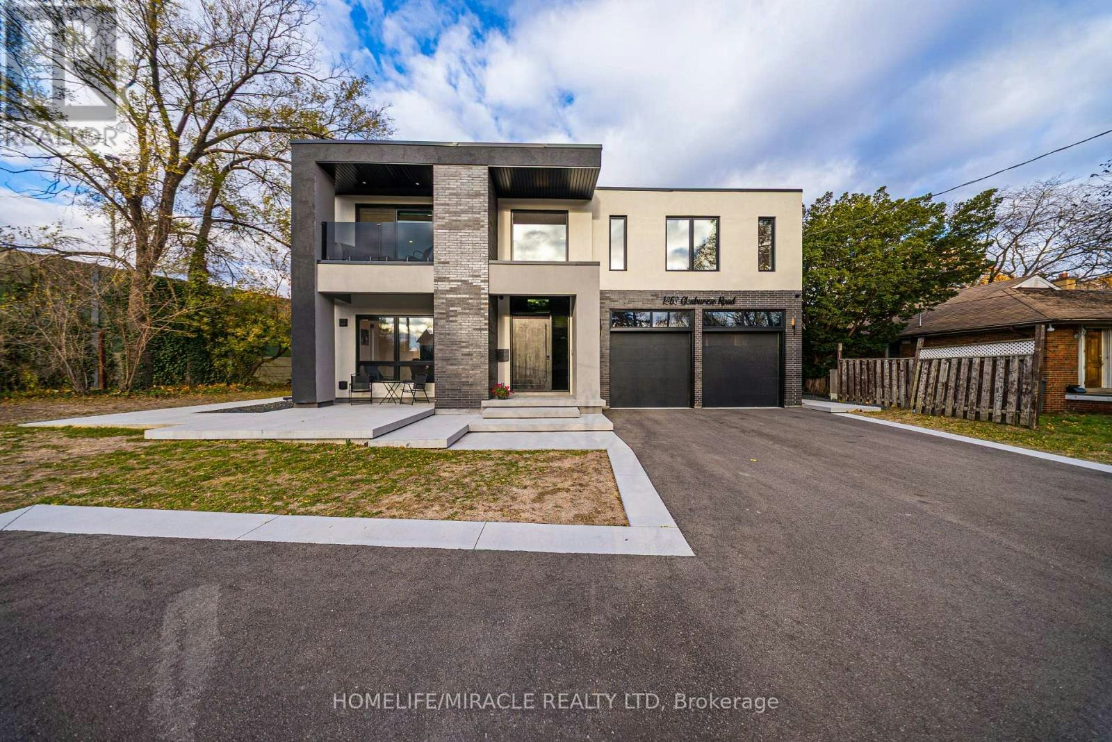 1653 Glenburnie Road, Mississauga, ON, L5G 3E4