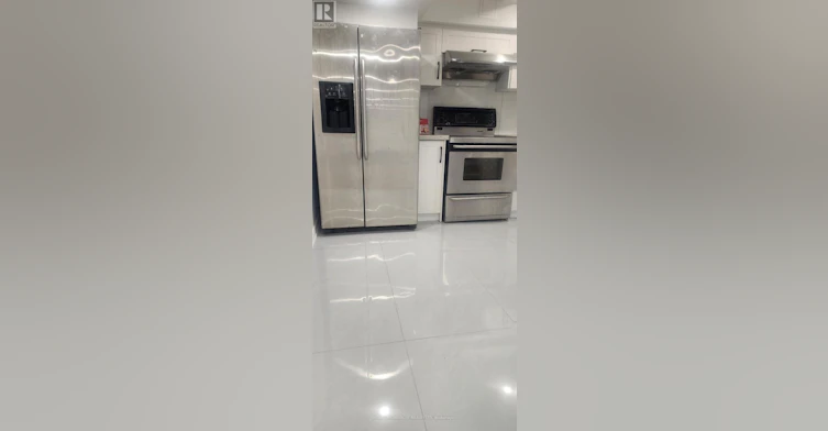 1574 Highbrook Avenue, Mississauga, ON, L5M 4W1 - 2