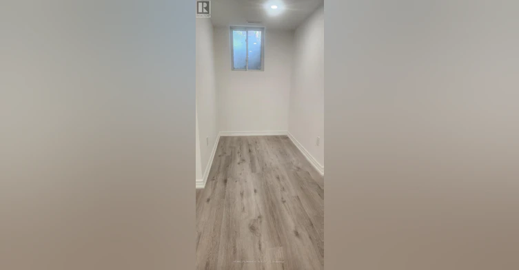 1574 Highbrook Avenue, Mississauga, ON, L5M 4W1 - 8
