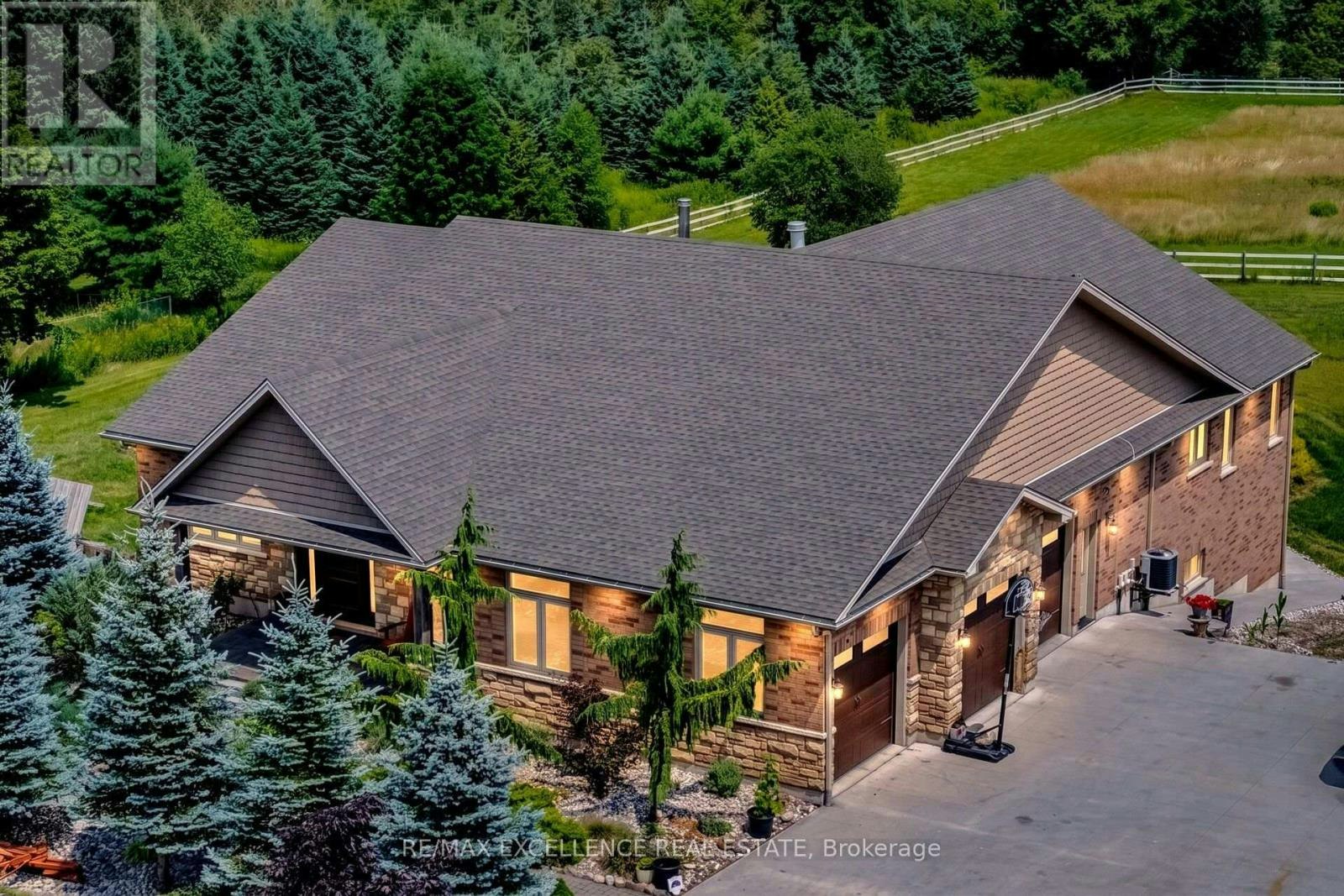 5593 Trafalgar Road, Erin, ON, N0B 1Z0