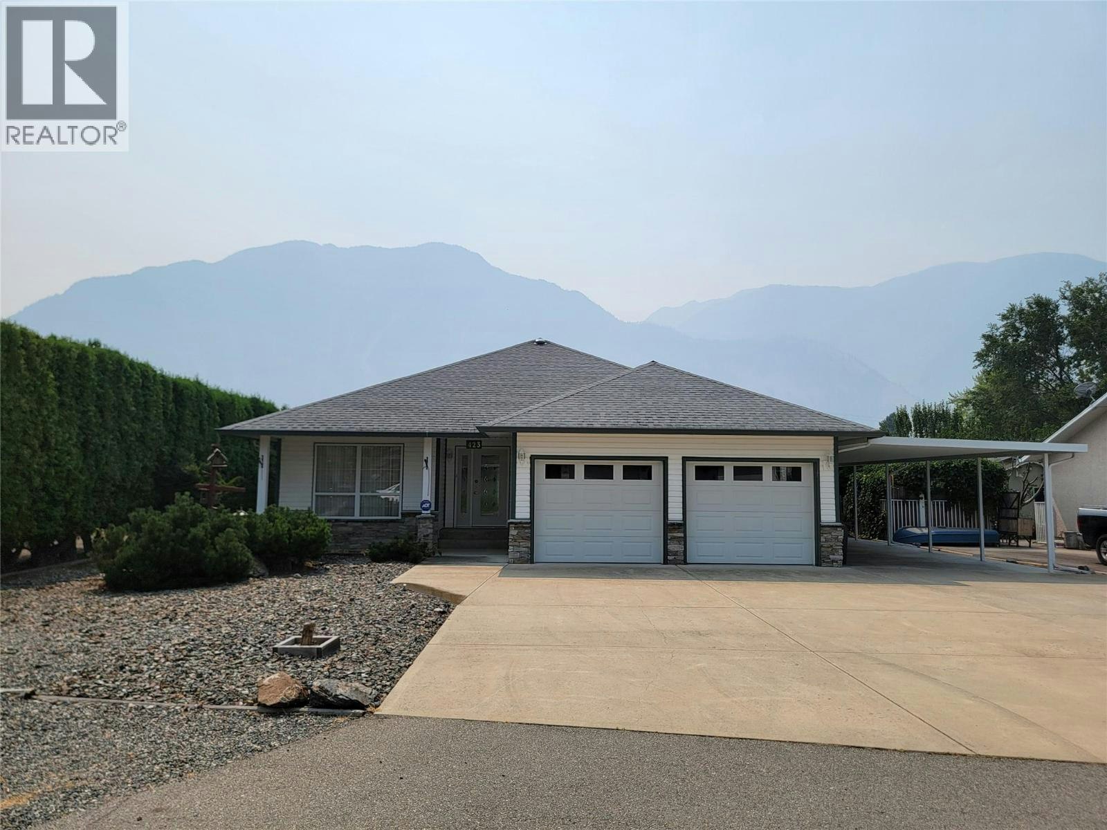 423 Vanderlinde Drive, Keremeos, BC, V0X 1N2