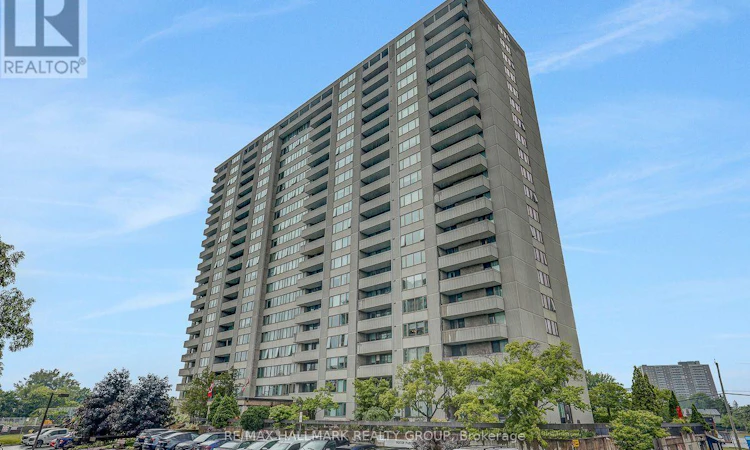 110-2625 Regina Street