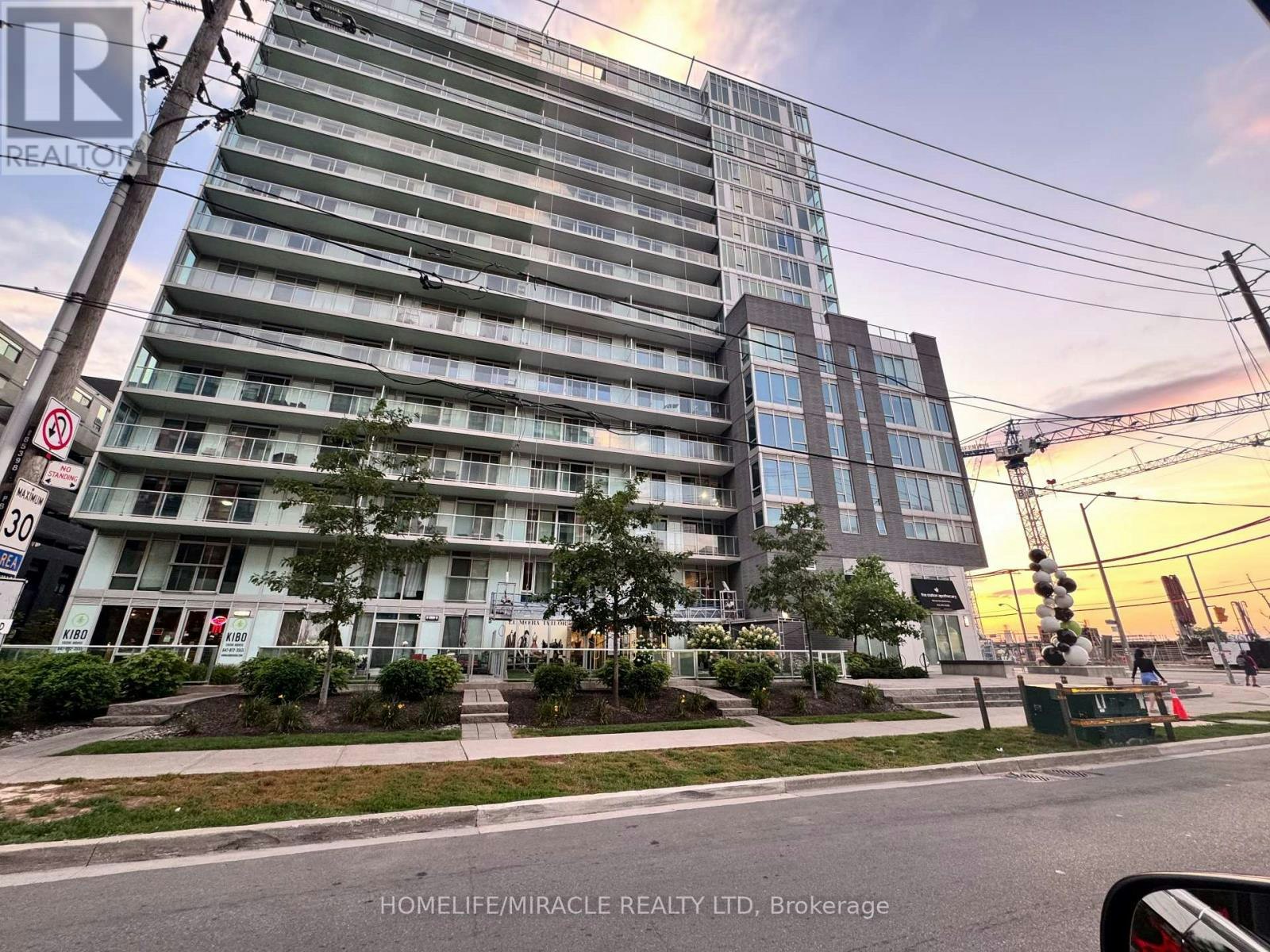 103-555 Wilson Avenue, Toronto, ON, M3H 5Y6 - 2