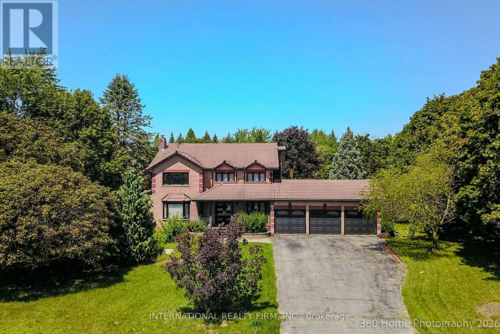 3 Taunus Court, Clarington, ON, L1C 4H5
