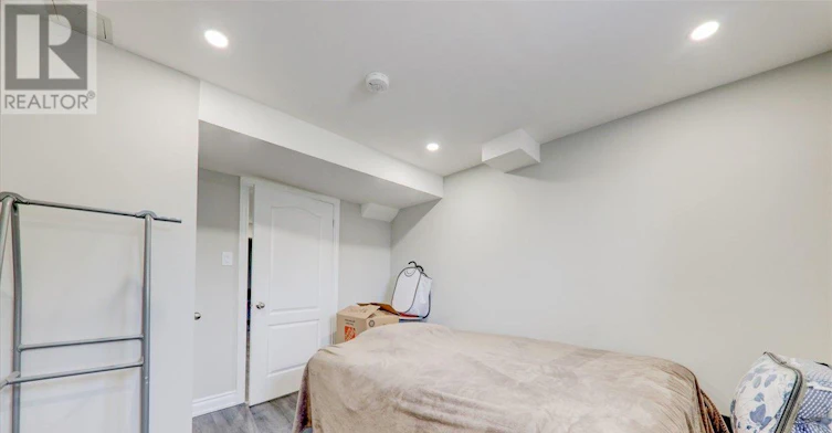 BSMT-939 Miller Park Avenue, Bradford West Gwillimbury, ON, L3Z 0L6 - 12