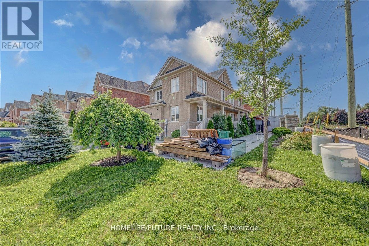 BSMT-939 Miller Park Avenue, Bradford West Gwillimbury, ON, L3Z 0L6 - 3