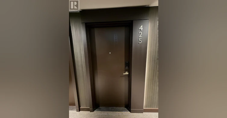 425-448 Burnhamthorpe Road W, Mississauga, ON, L5B 0R4 - 10