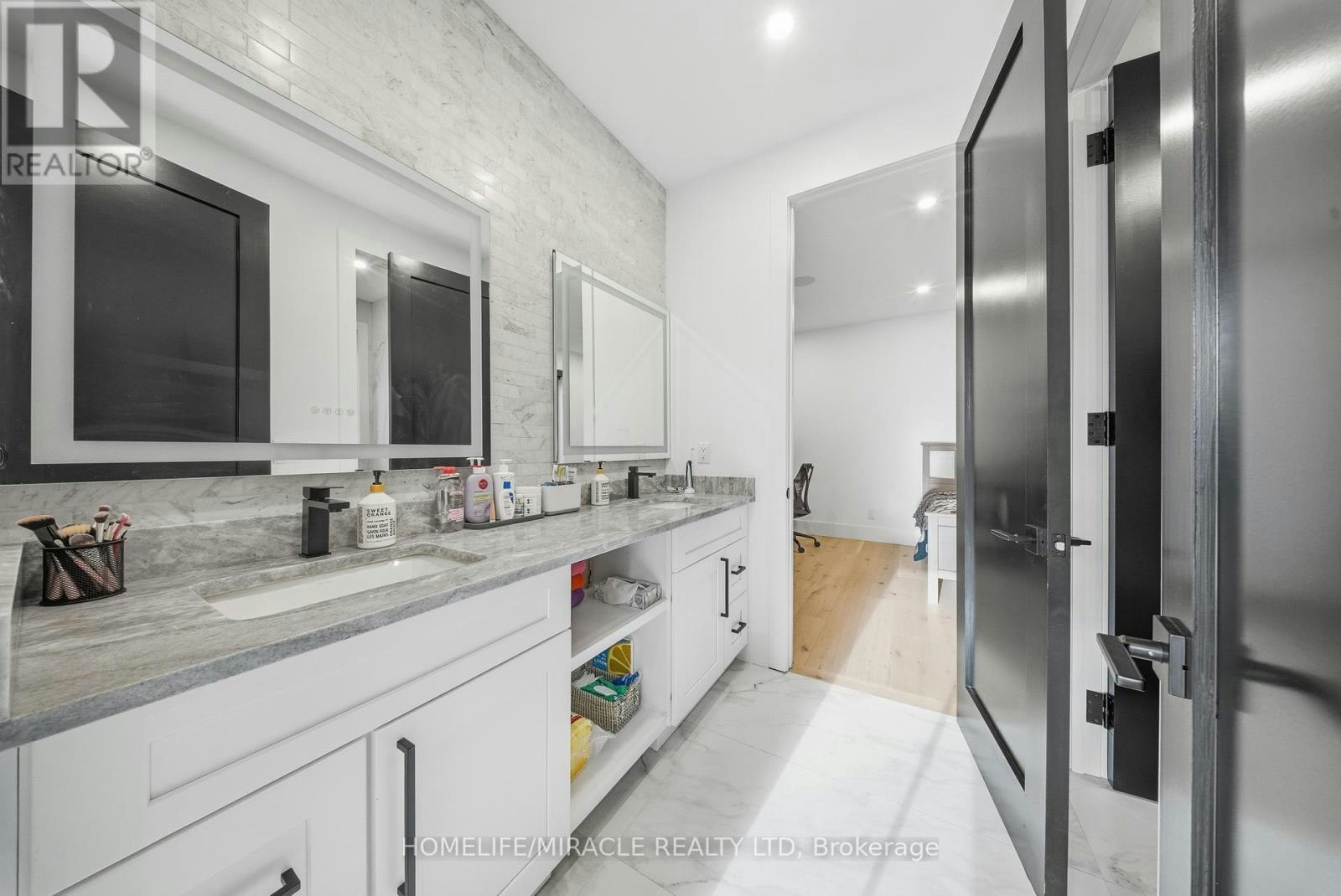 1653 Glenburnie Road, Mississauga, ON, L5G 3E4 - 23