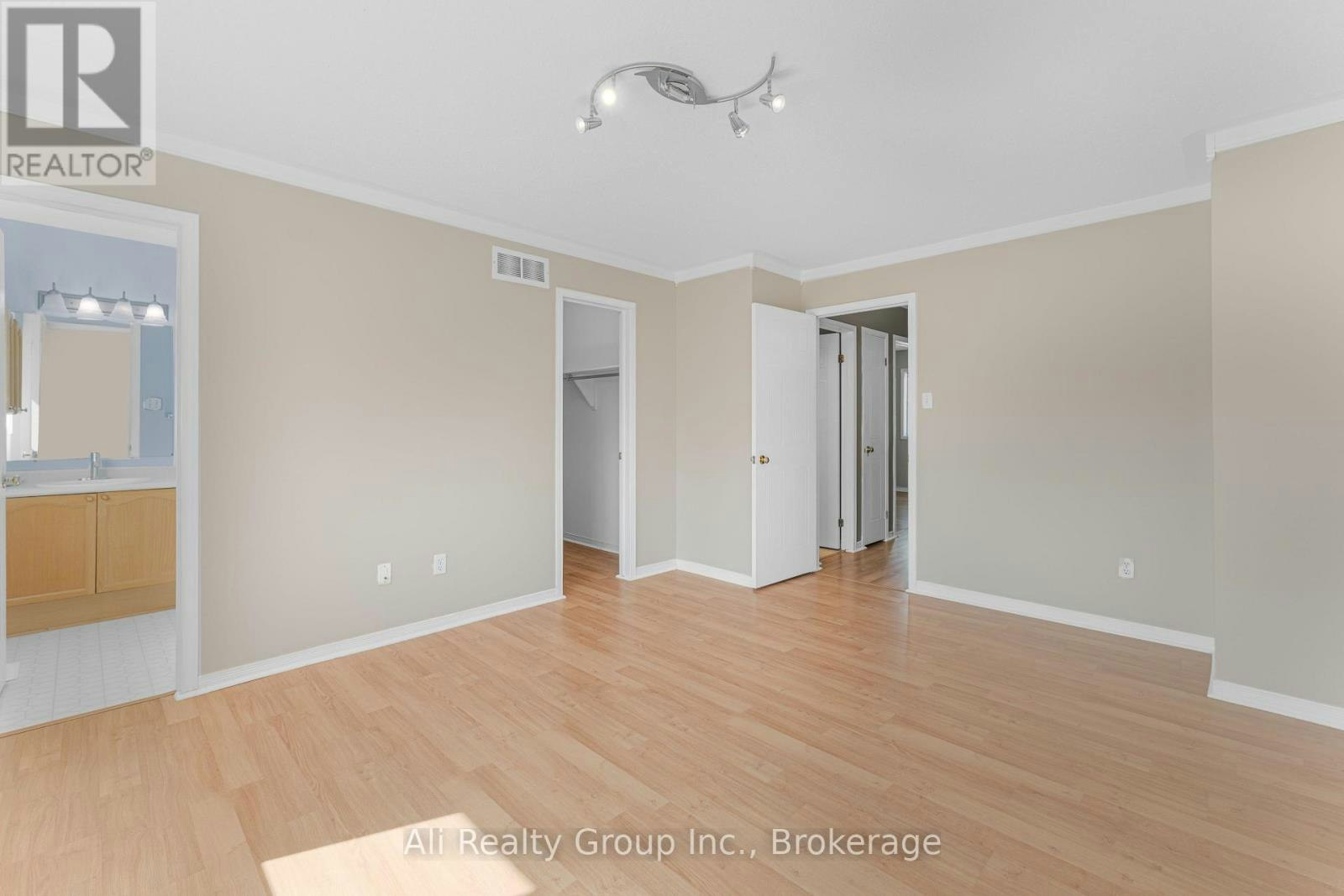 68 Piper Crescent, Ottawa, ON, K2K 2S9 - 17
