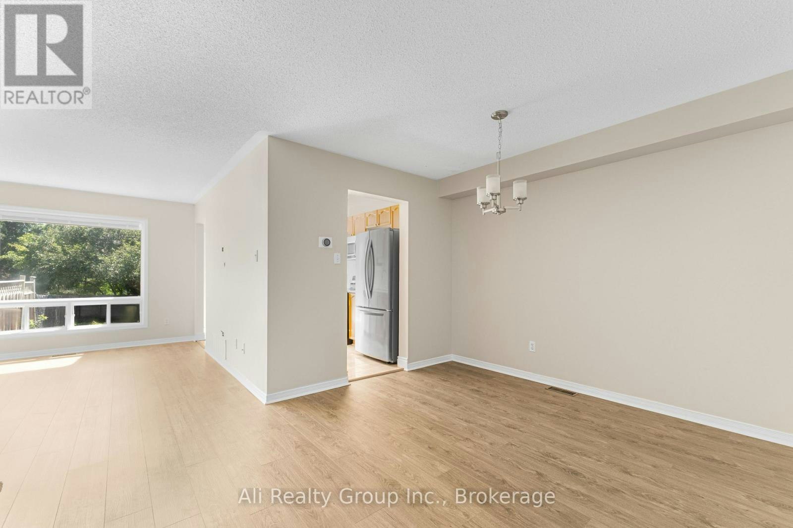 68 Piper Crescent, Ottawa, ON, K2K 2S9 - 6
