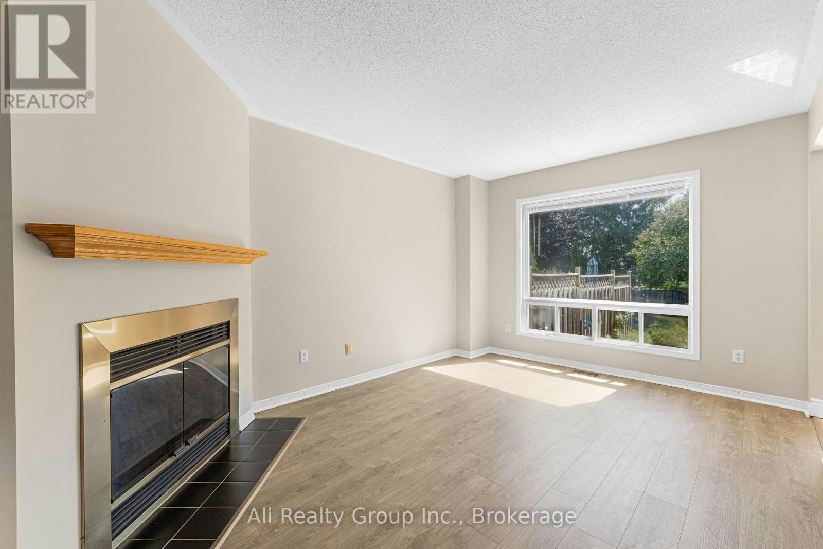 68 Piper Crescent, Ottawa, ON, K2K 2S9 - 7