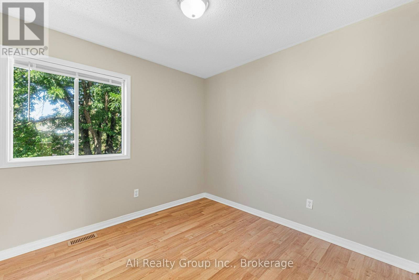 68 Piper Crescent, Ottawa, ON, K2K 2S9 - 12