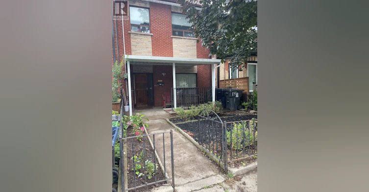 MAINFLOOR-139 Lippincott Street, Toronto, ON, M5S 2P3 - 2