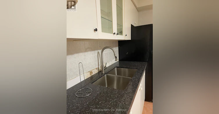 MAINFLOOR-139 Lippincott Street, Toronto, ON, M5S 2P3 - 15
