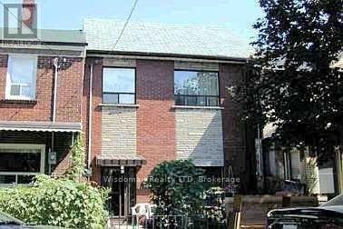 MAINFLOOR-139 Lippincott Street, Toronto, ON, M5S 2P3