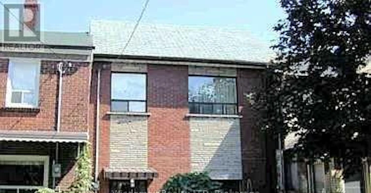 MAINFLOOR-139 Lippincott Street, Toronto, ON, M5S 2P3