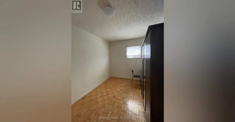 MAINFLOOR-139 Lippincott Street, Toronto, ON, M5S 2P3 - 10