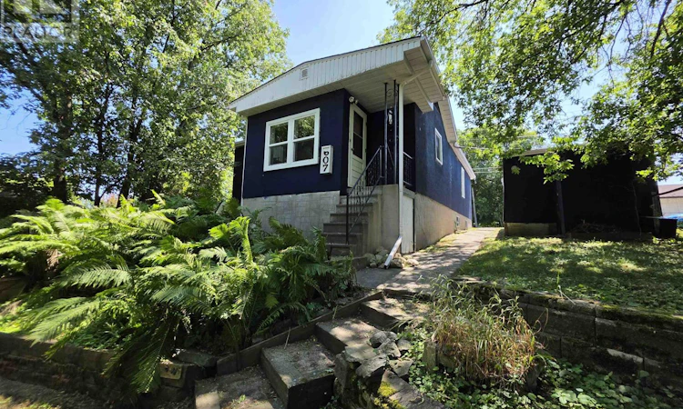 607 First Street South