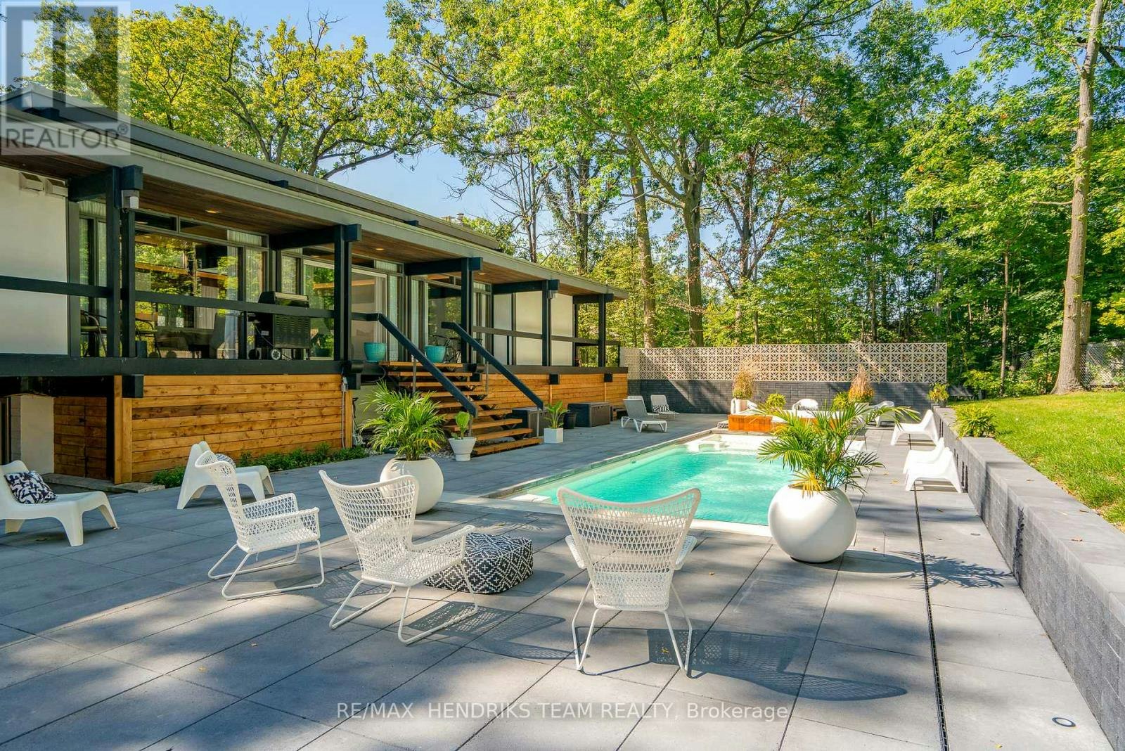 15 Wood Dale Drive, St. Catharines, ON, L2T 1Y9 - 34