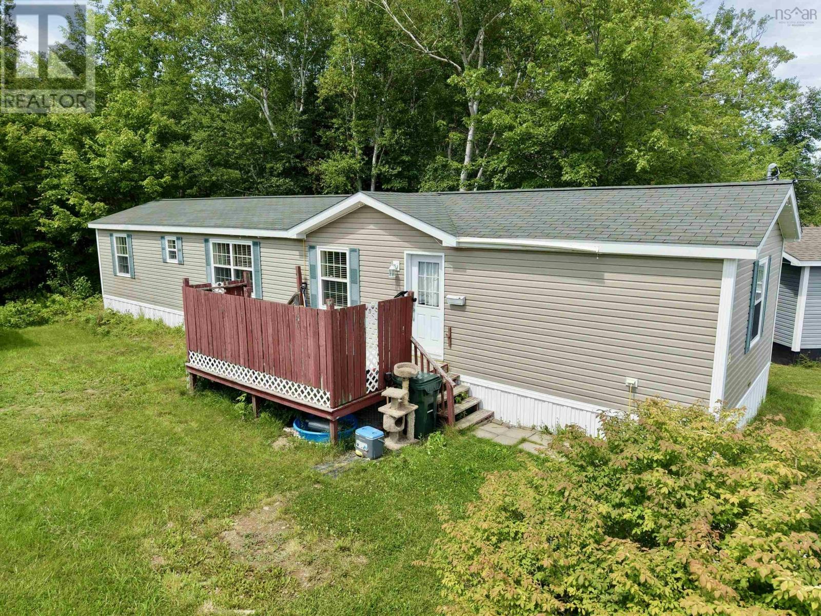 28 Bendix Street, Sydney Mines, NS, B1V 3C3