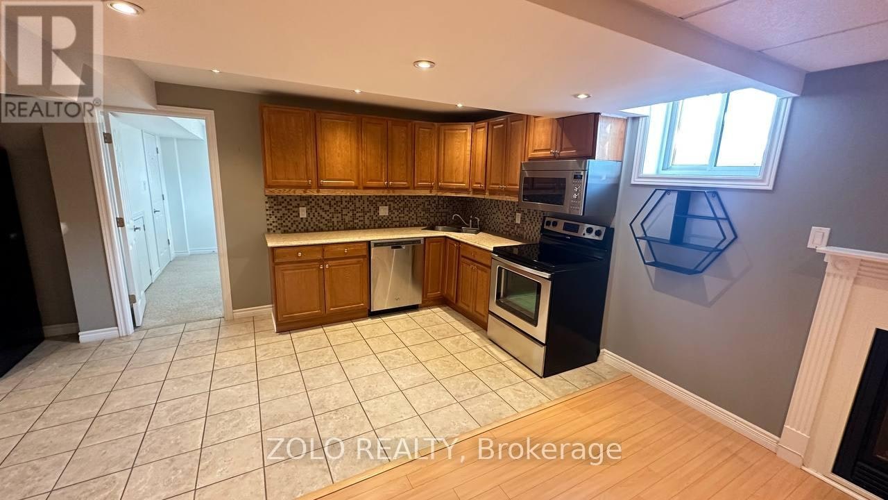 68 Milligan Street E, Bradford West Gwillimbury, ON, L3Z 0A5 - 3