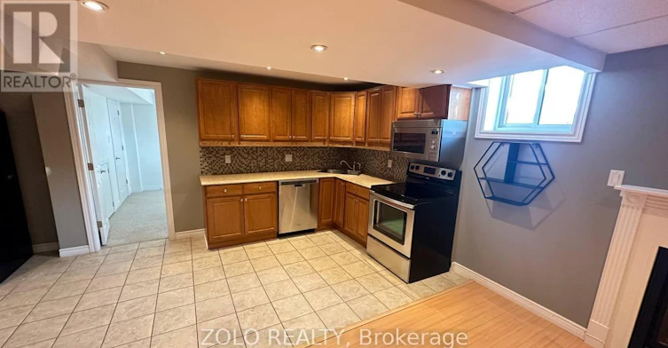 68 Milligan Street E, Bradford West Gwillimbury, ON, L3Z 0A5 - 3