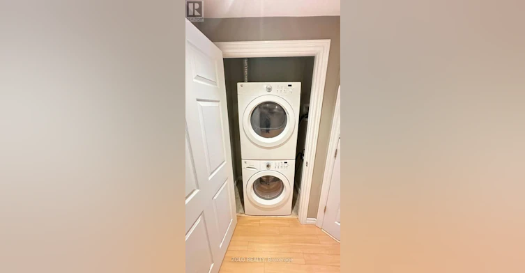 68 Milligan Street E, Bradford West Gwillimbury, ON, L3Z 0A5 - 8