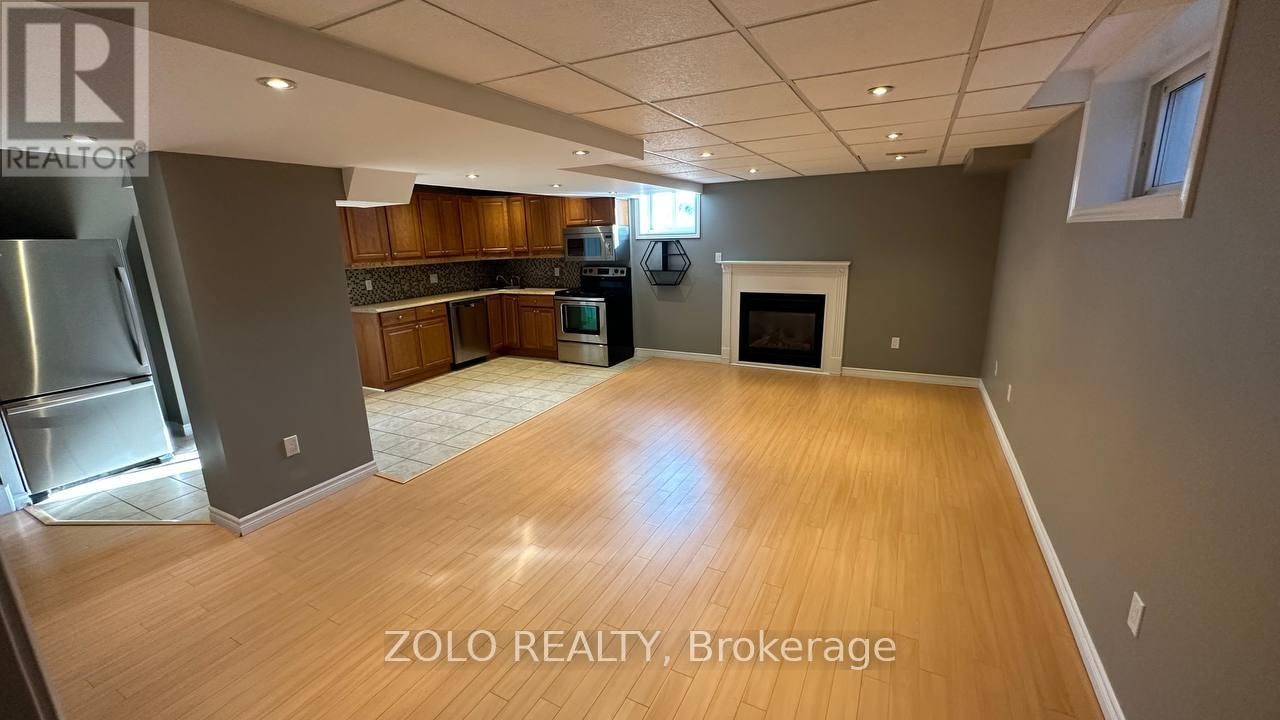 68 Milligan Street E, Bradford West Gwillimbury, ON, L3Z 0A5 - 2