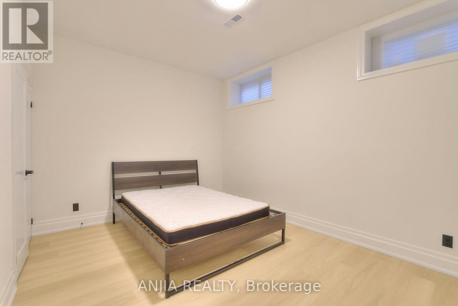 BASEMENT-16 Clarkhill Street, Toronto, ON, M2R 2G7 - 7