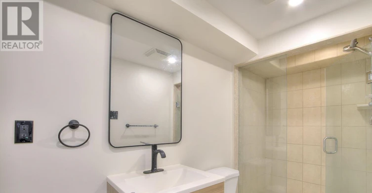 BASEMENT-16 Clarkhill Street, Toronto, ON, M2R 2G7 - 10