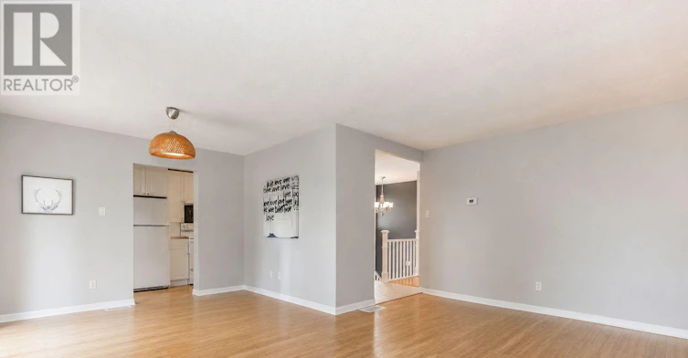 802 Pam Crescent, Newmarket, ON, L3Y 5B6 - 6