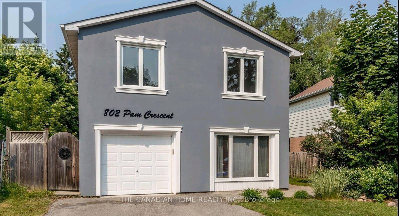 802 Pam Crescent, Newmarket, ON, L3Y 5B6