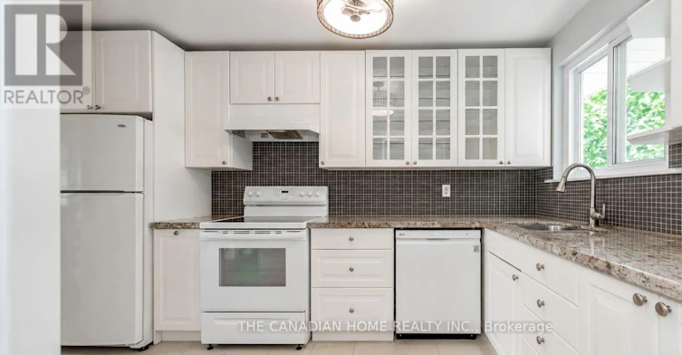 802 Pam Crescent, Newmarket, ON, L3Y 5B6 - 4