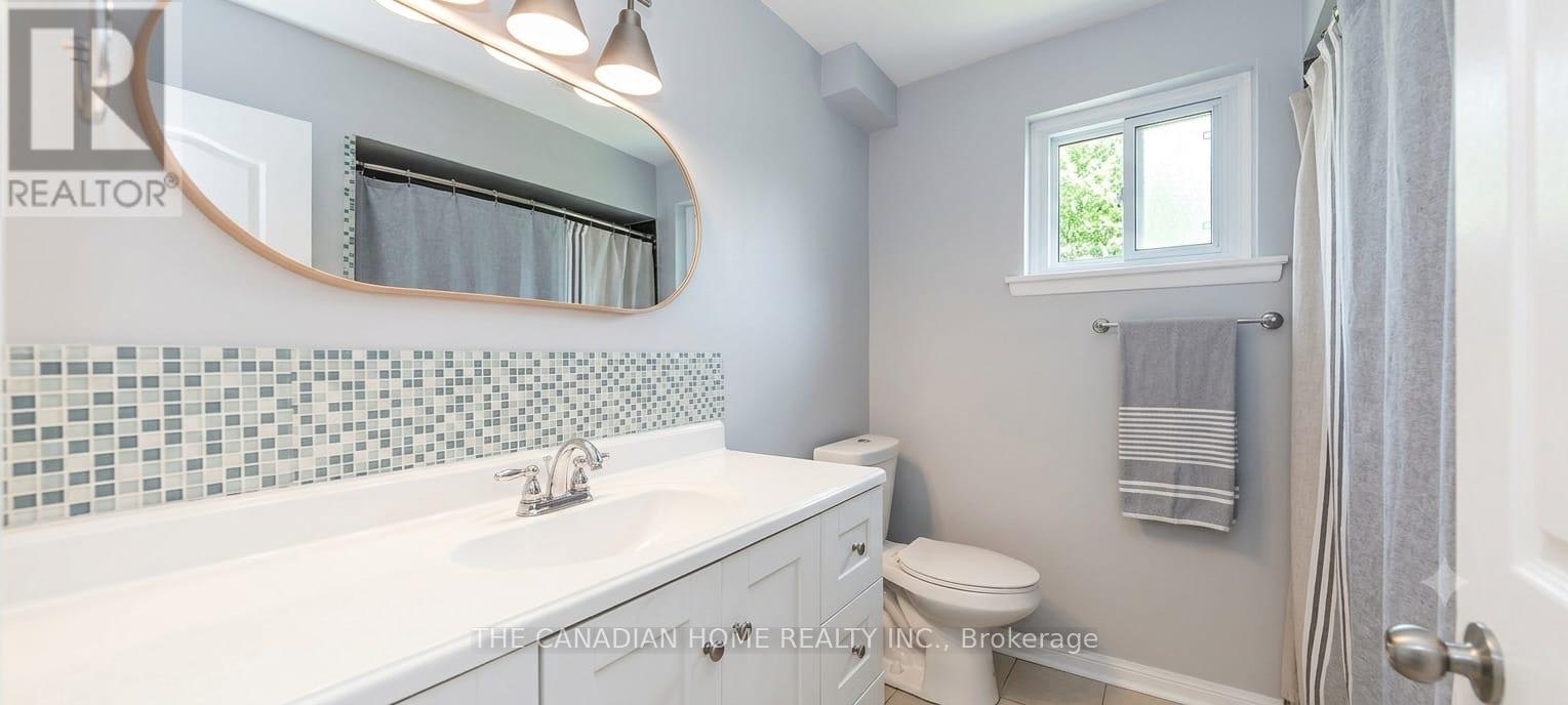 802 Pam Crescent, Newmarket, ON, L3Y 5B6 - 12