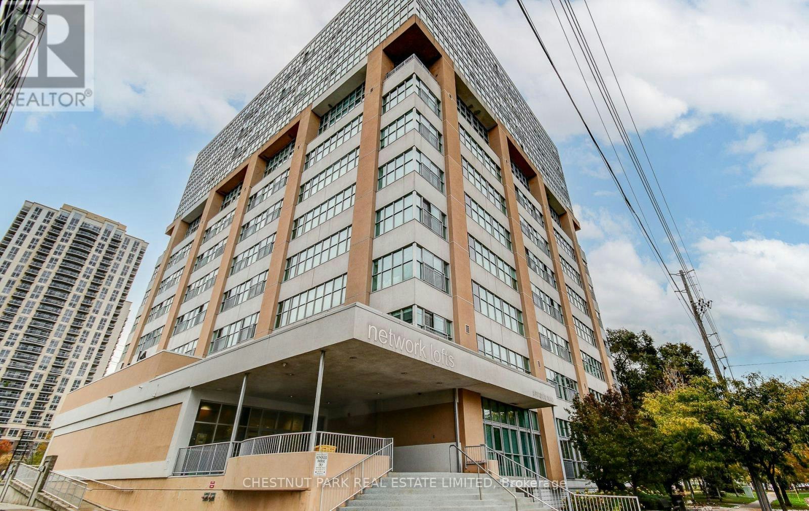 PH 05-2 Fieldway Road, Toronto, ON, M8Z 0B9