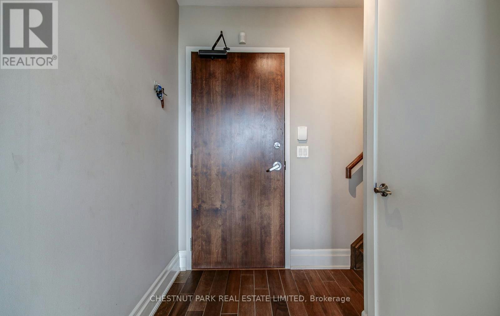 PH 05-2 Fieldway Road, Toronto, ON, M8Z 0B9 - 2