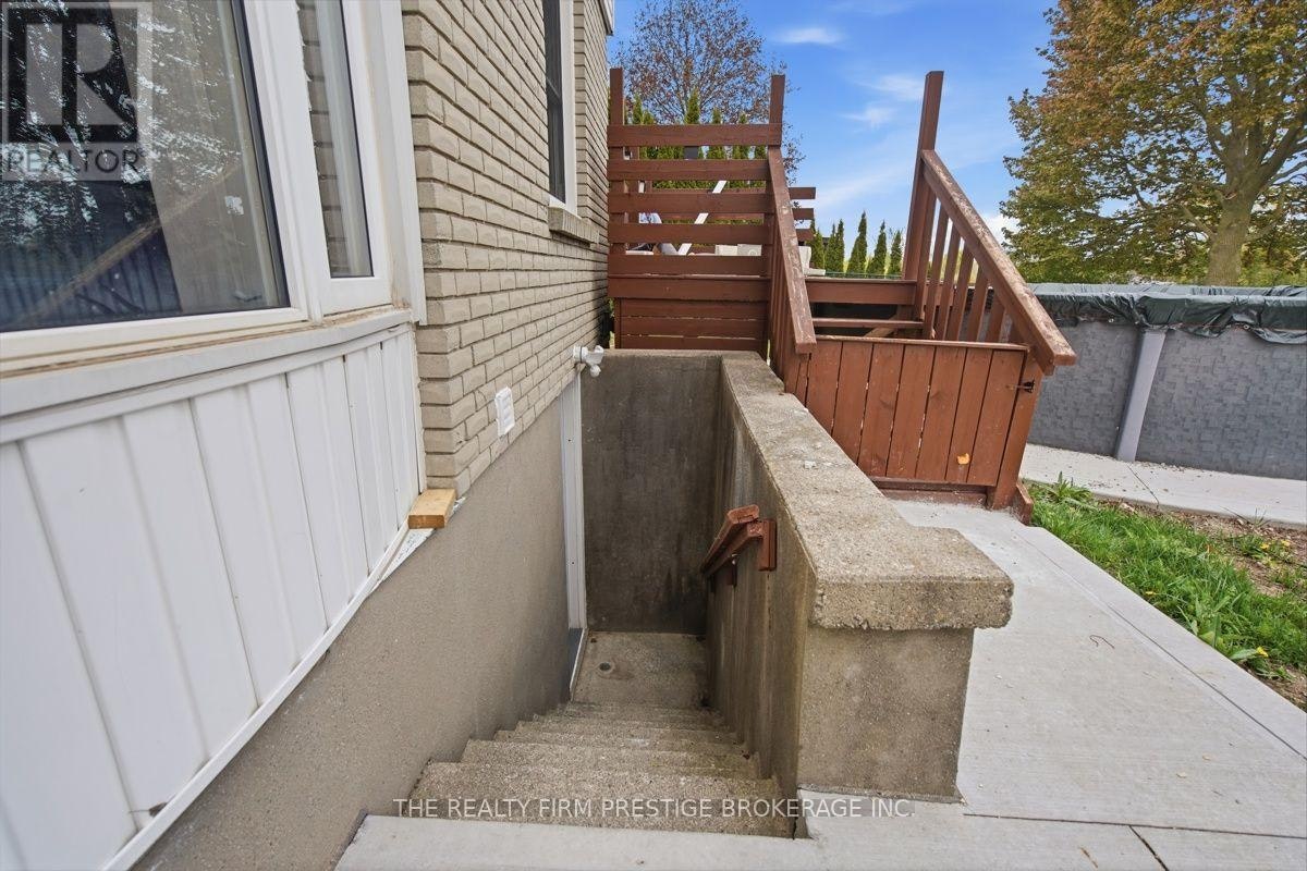 LOWER-612 Fox Mill Place, London, ON, N6J 2B2 - 18