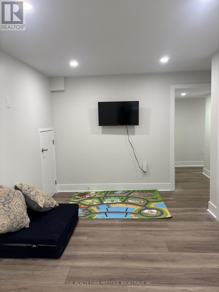 LOWER-612 Fox Mill Place, London, ON, N6J 2B2 - 16