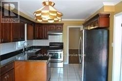 87 Strathmore Drive, Markham, ON, L3P 6K4 - 3