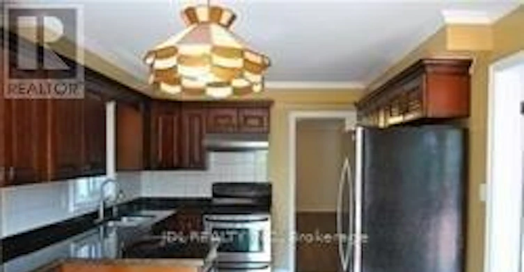 87 Strathmore Drive, Markham, ON, L3P 6K4 - 3