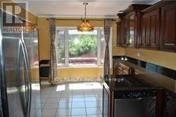 87 Strathmore Drive, Markham, ON, L3P 6K4 - 2