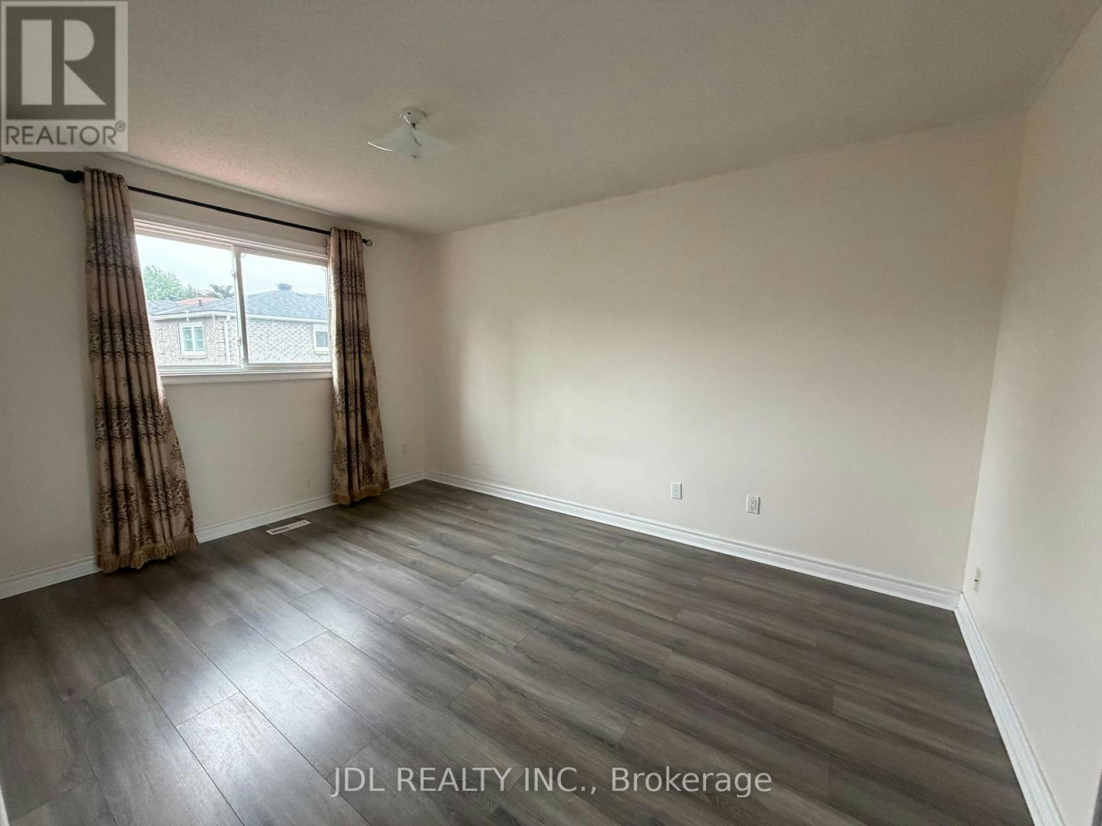 87 Strathmore Drive, Markham, ON, L3P 6K4 - 8