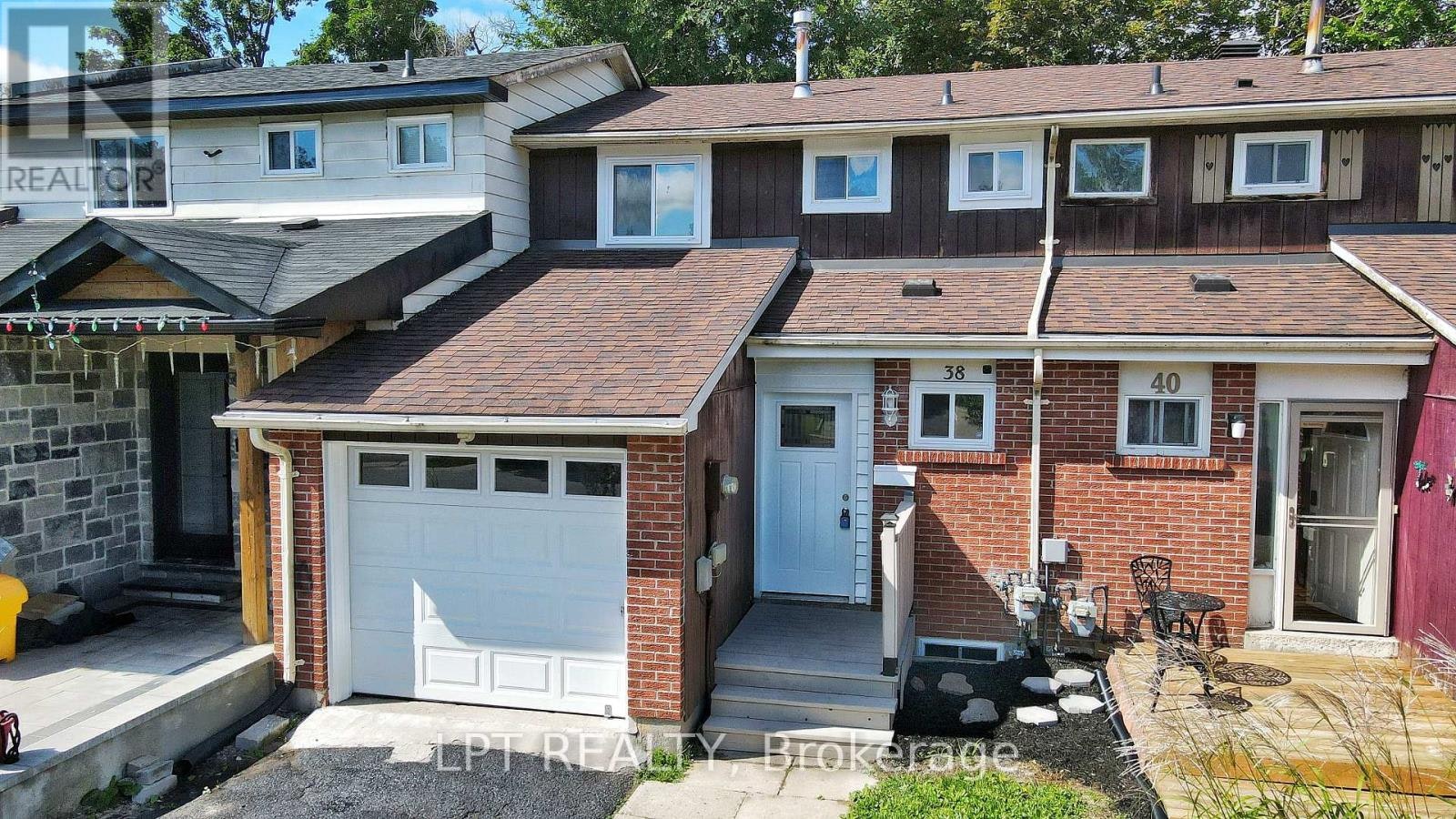 38 Chaucer Crescent, Barrie, ON, L4N 4T7