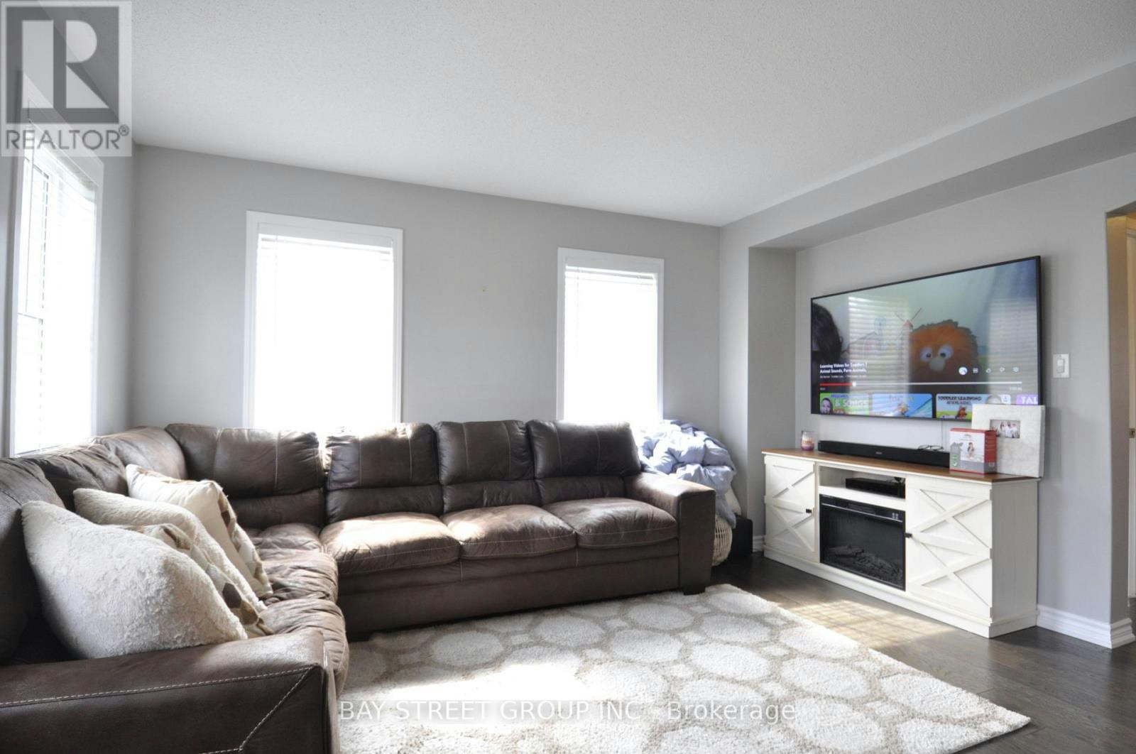 5-265 Ellen Davidson Drive, Oakville, ON, L6M 0V4 - 3