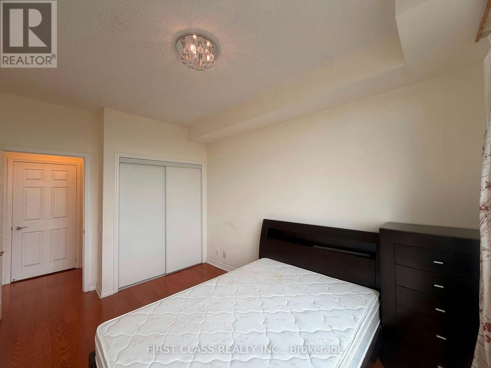 422-11121 Yonge Street, Richmond Hill, ON, L4C 0S7 - 11