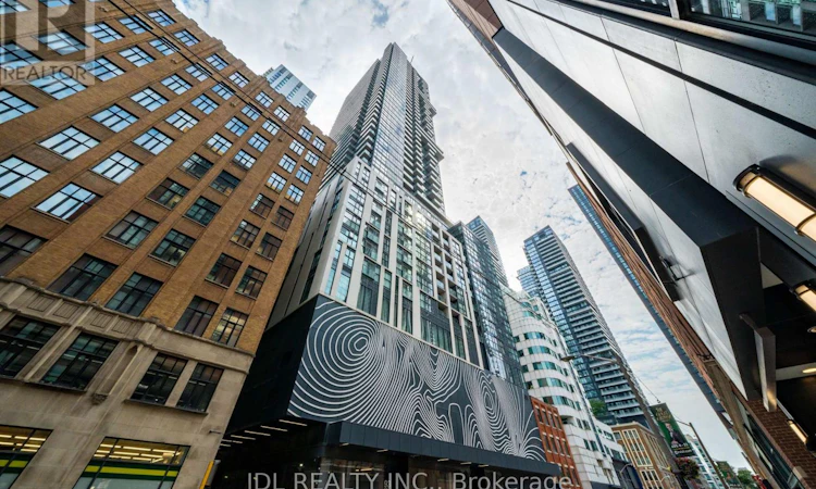1411-87 Peter Street