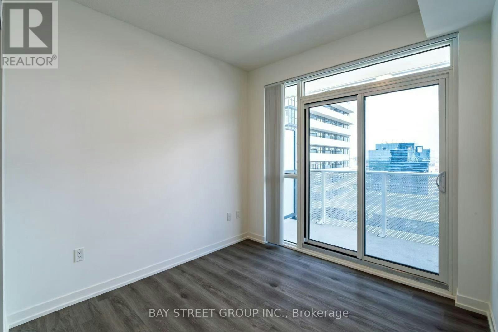 1105-28 Interchange Way, Vaughan, ON, L4K 0P8 - 4