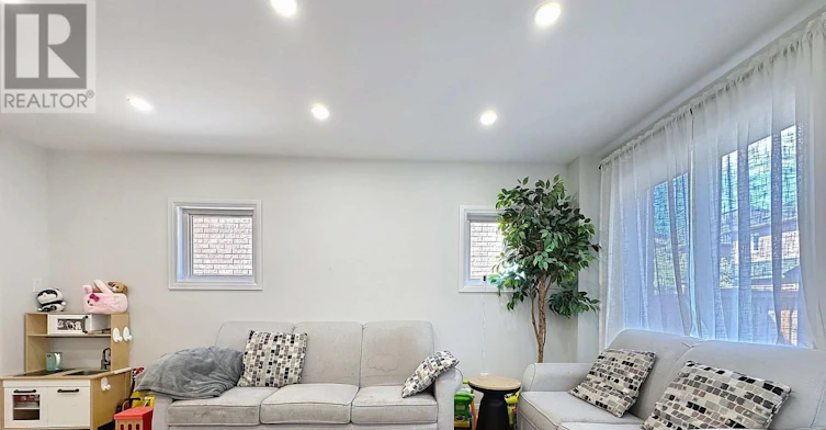 UPPER-93 Komura Road, Vaughan, ON, L6A 3M1 - 15
