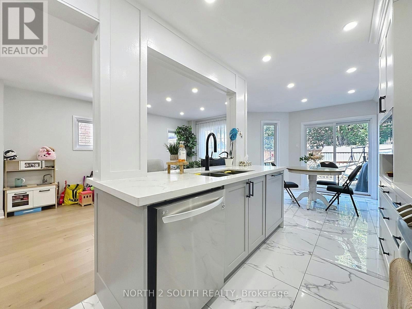 UPPER-93 Komura Road, Vaughan, ON, L6A 3M1 - 23
